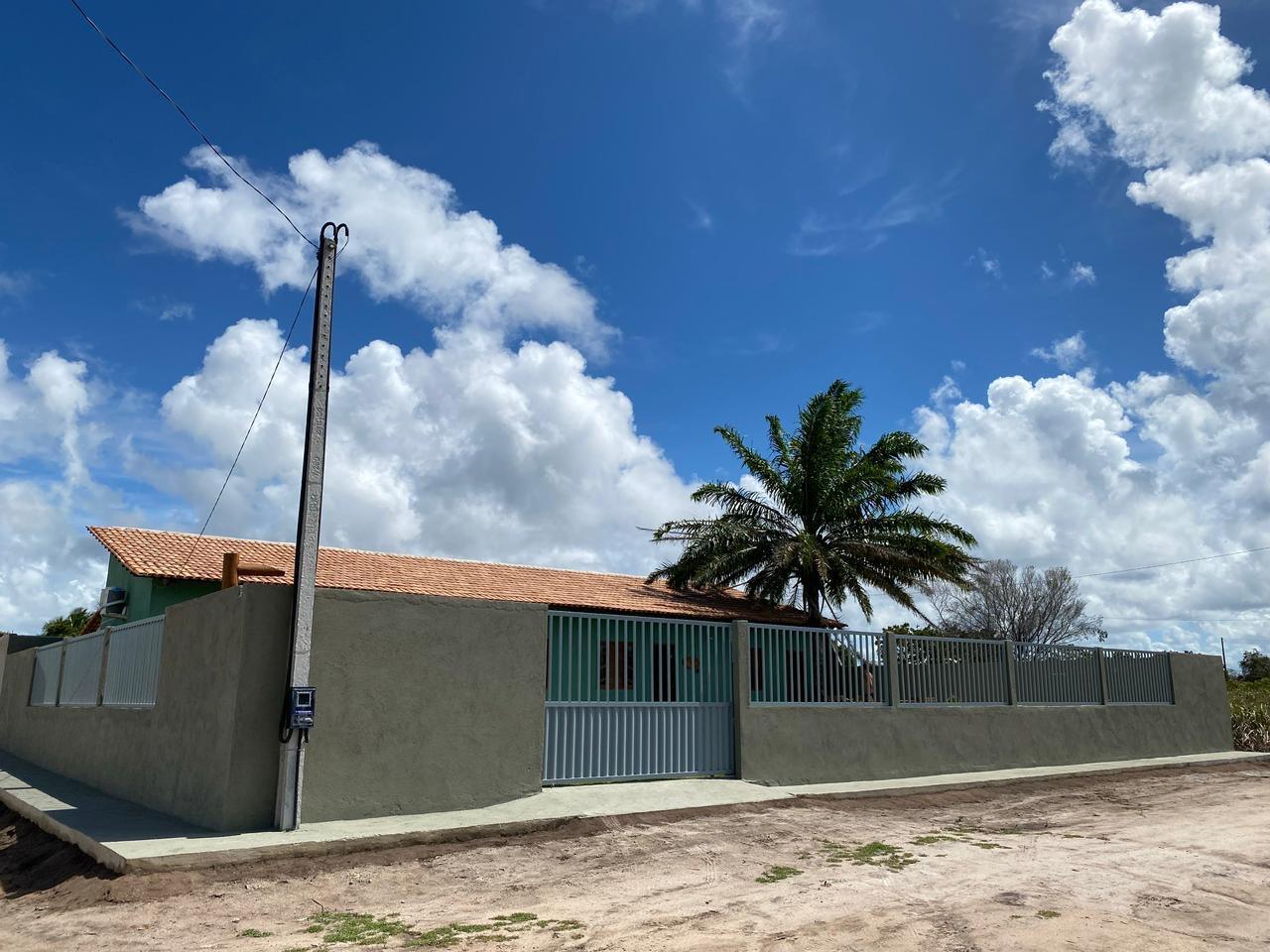 Casa murada em Corumbau, vista da rua